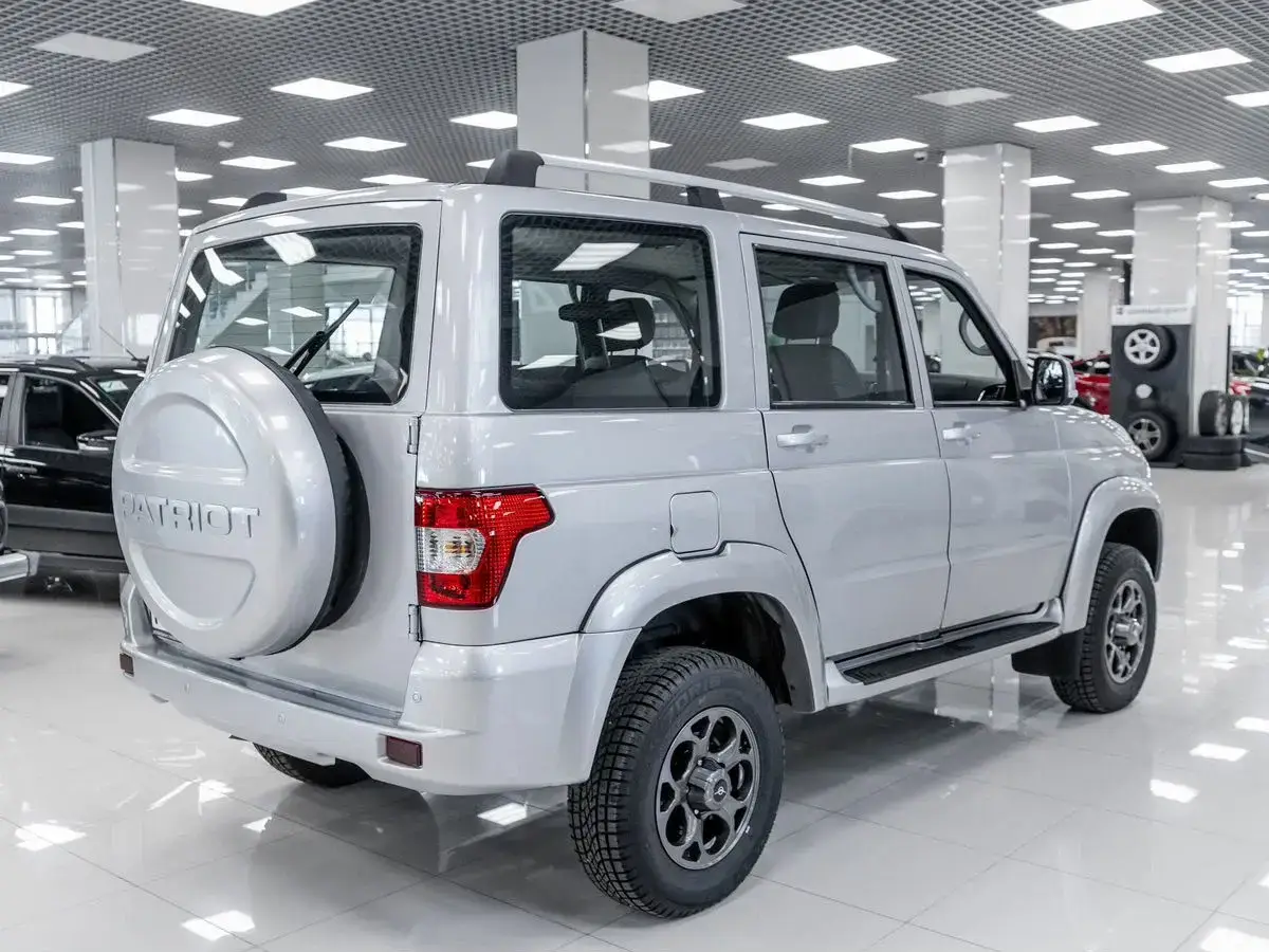 УАЗ Patriot - Изображение №1